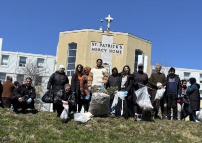 Tom Davis and Volunteers after garbage clean up St.Patricks Home